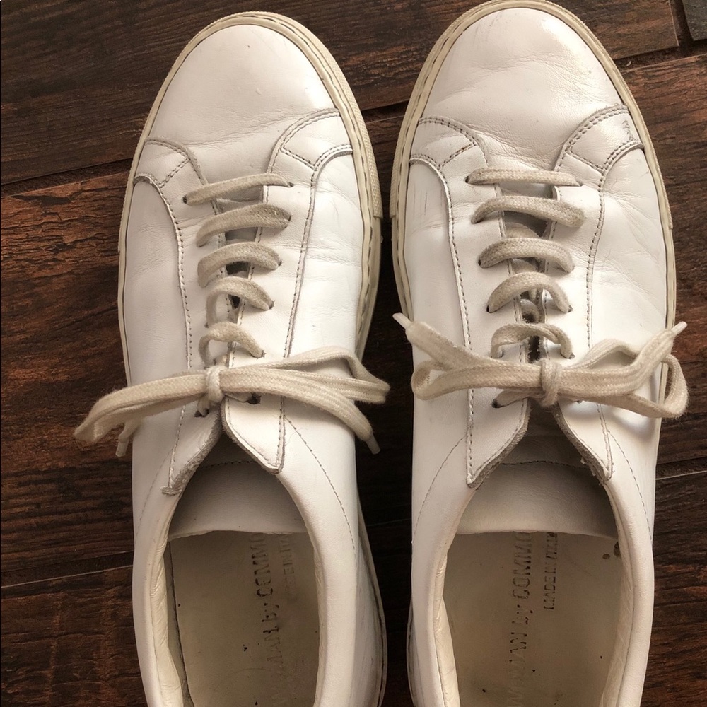 Common project sneakers